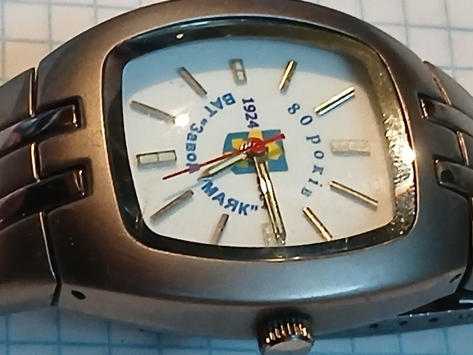 Часы подарочные omax