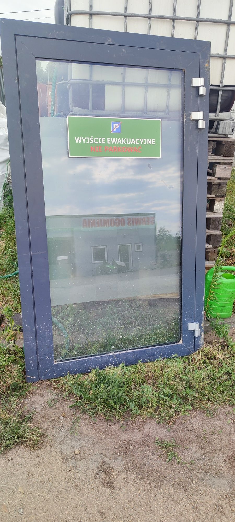 Drzwi zewnętrzne - ewakuacyjne