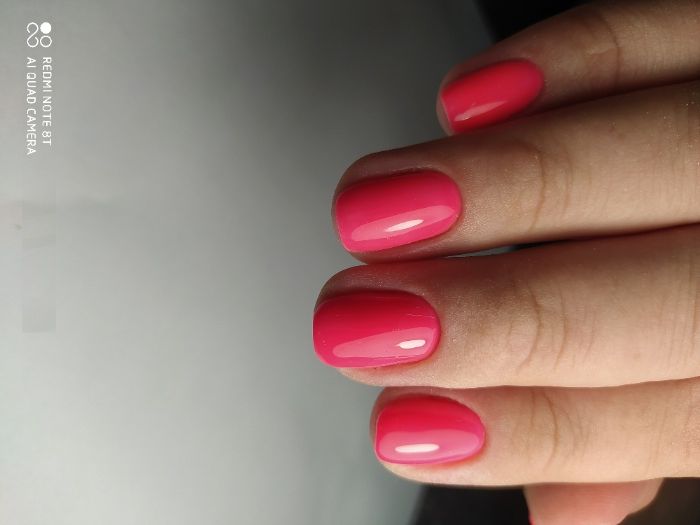 Професійне нарощування нігтів