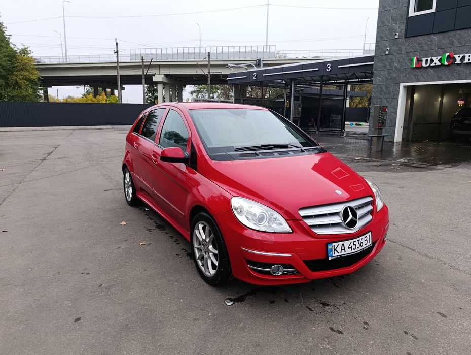 Продам  mercedes мерседес B180