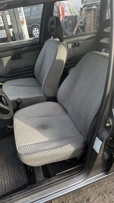 Conjunto de bancos e quartelas Fiat uno 1988