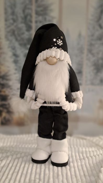 Para skrzatów stojących