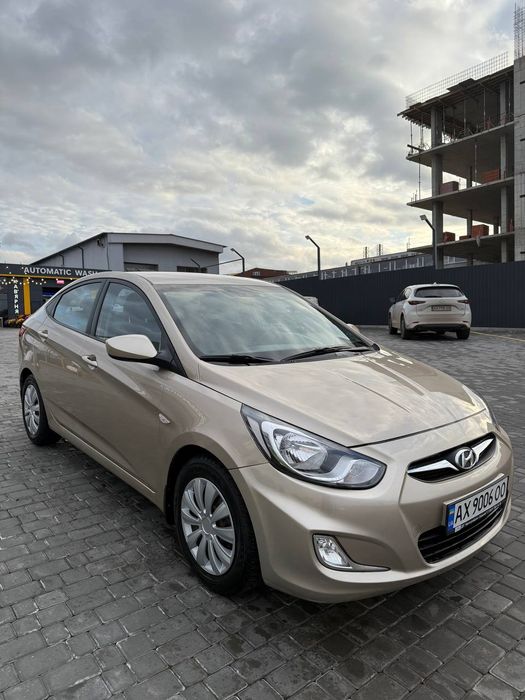 Оренда Hyundai Accent (газ/бензин)