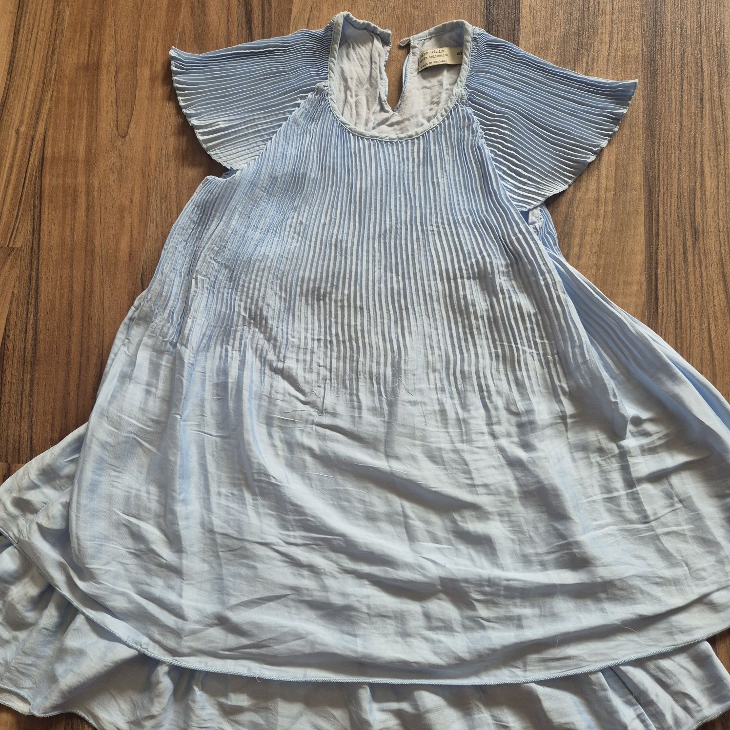 Błękitna sukienka zara 122 cm