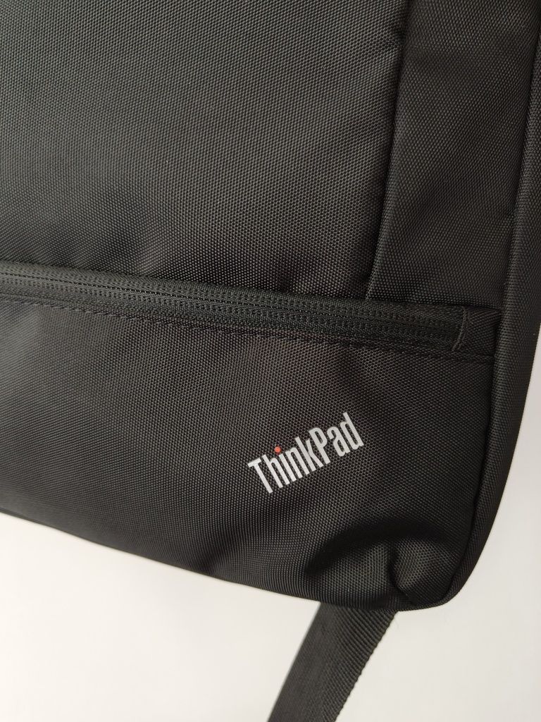 Czarna torba na laptopa ThinkPad