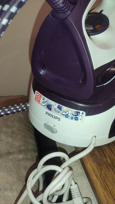 Потужна праска з парогенератором Philips GC7705 FastCare із Німеччини