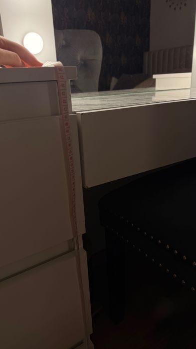 TOALETKA kosmetyczna BIAŁA z lustrem 12 LED