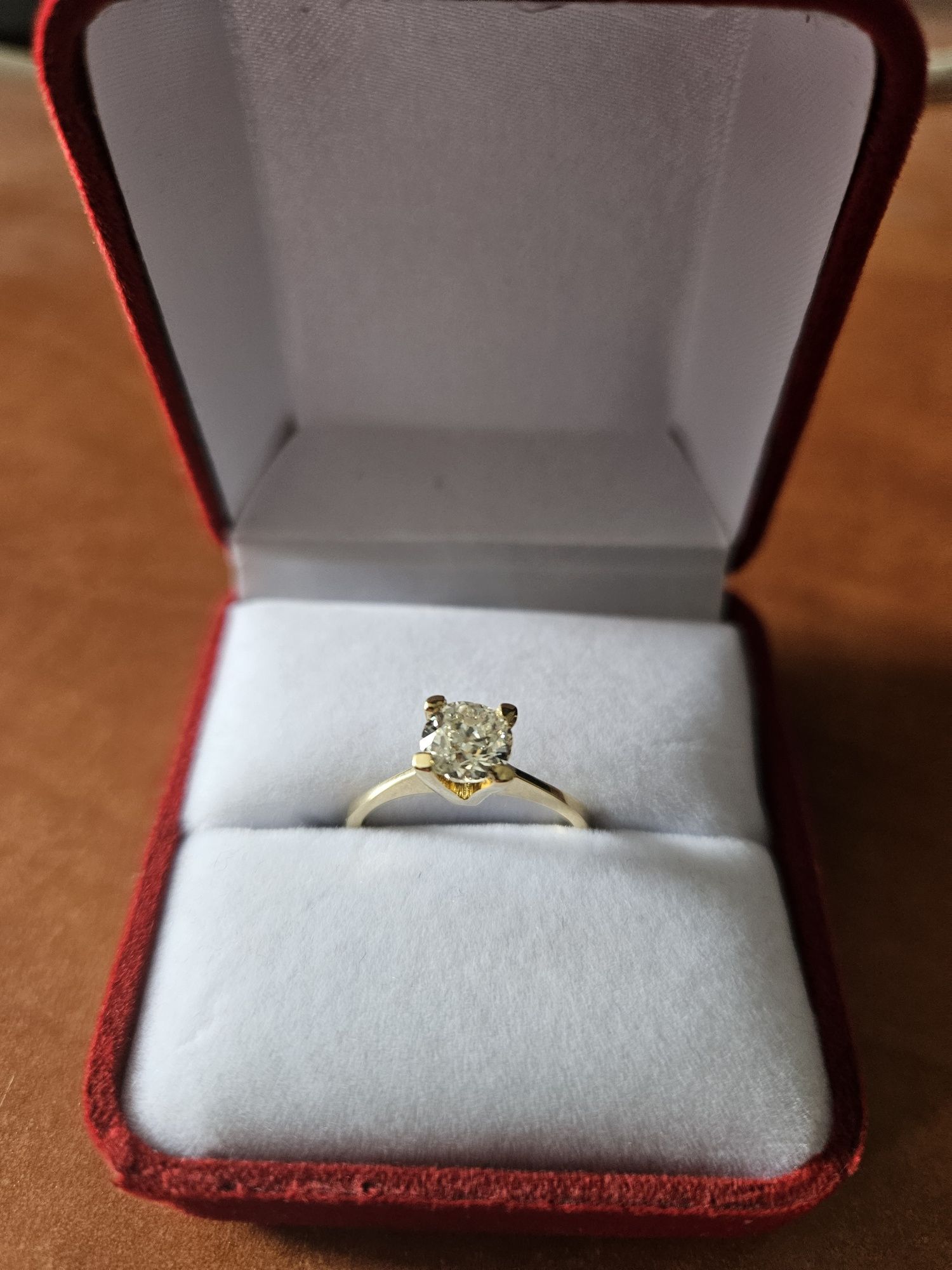 Pierścionek zaręczynowy 18k z diamentem naturalnym 0,99 ct,  G-H, VVS2