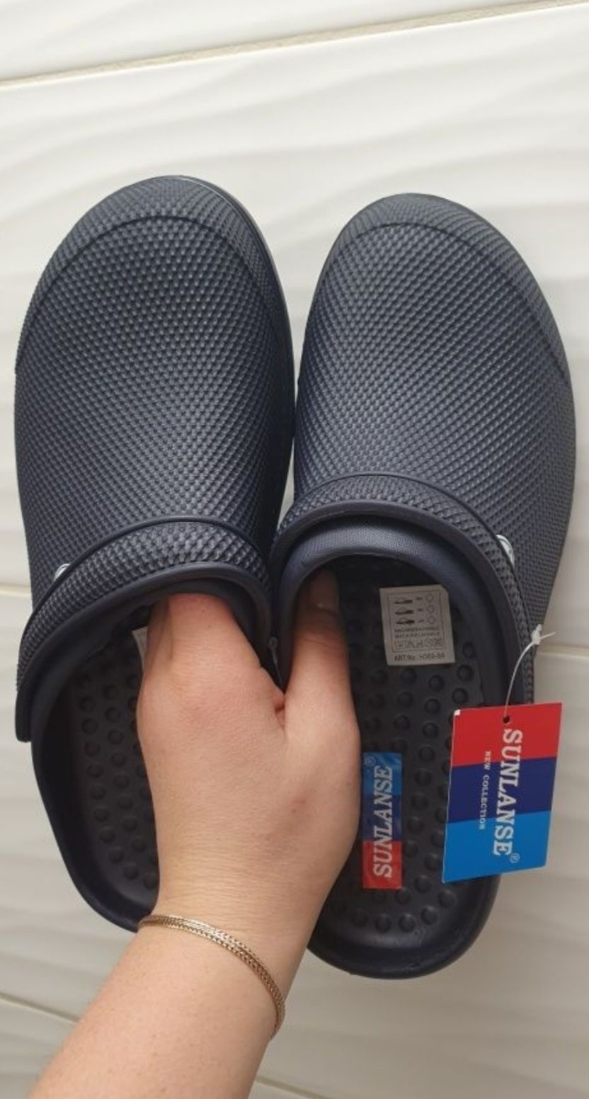 Klapki 43 laczki krokodylki a'la crocs granatowe bez dziurek