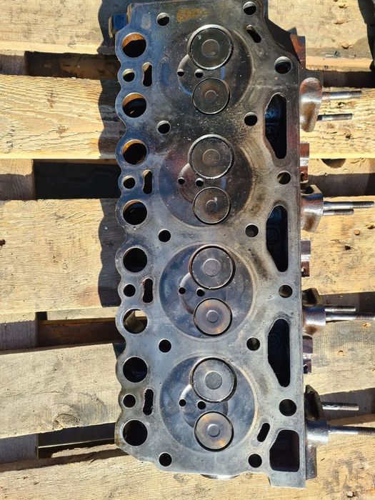 Glowica deutz bf4l1012 silnika agrotron blok wał tloki most przedni