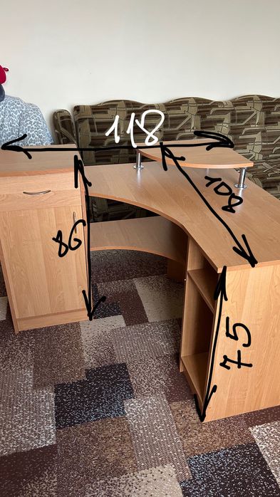 Письмовий стіл на кут