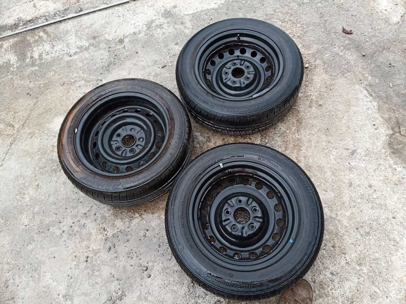 2 Jantes R 15 com pneus 186/ 60 R 15