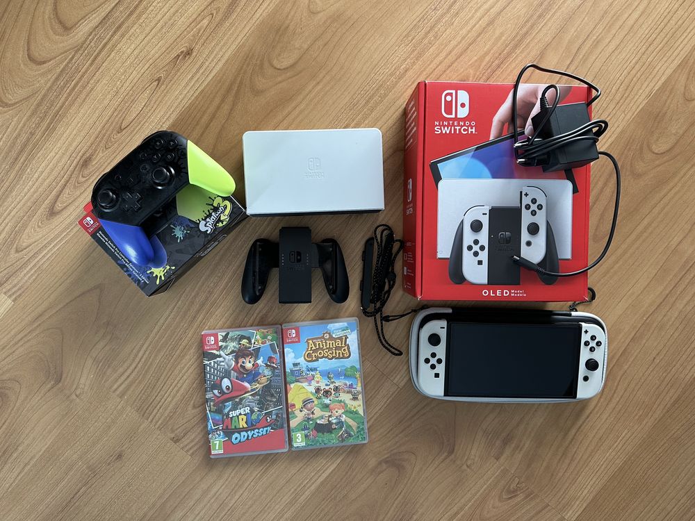 Nintendo switch OLED + Splatoon Pro controller + 2 Jogos