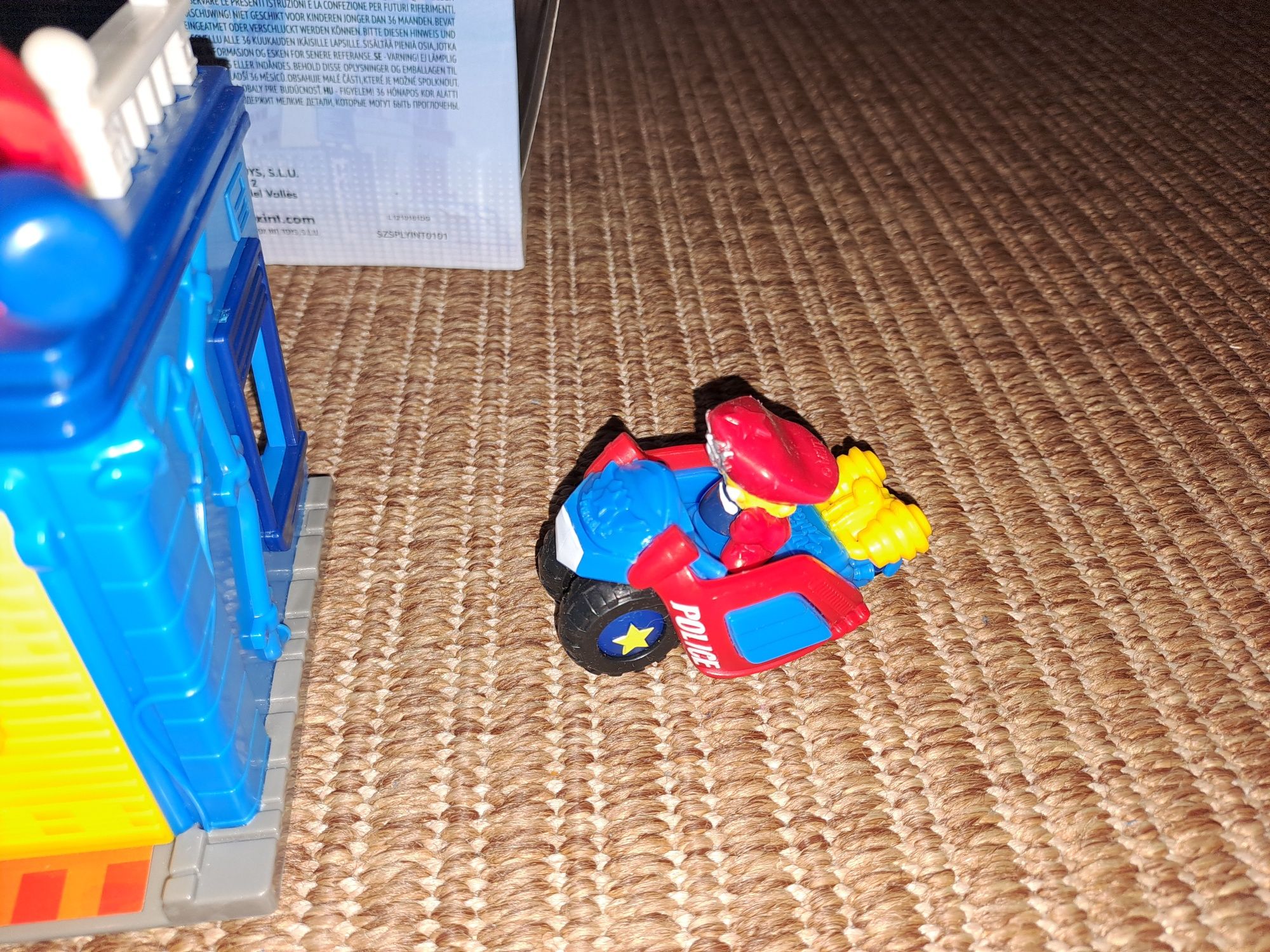 Superzings Police Station