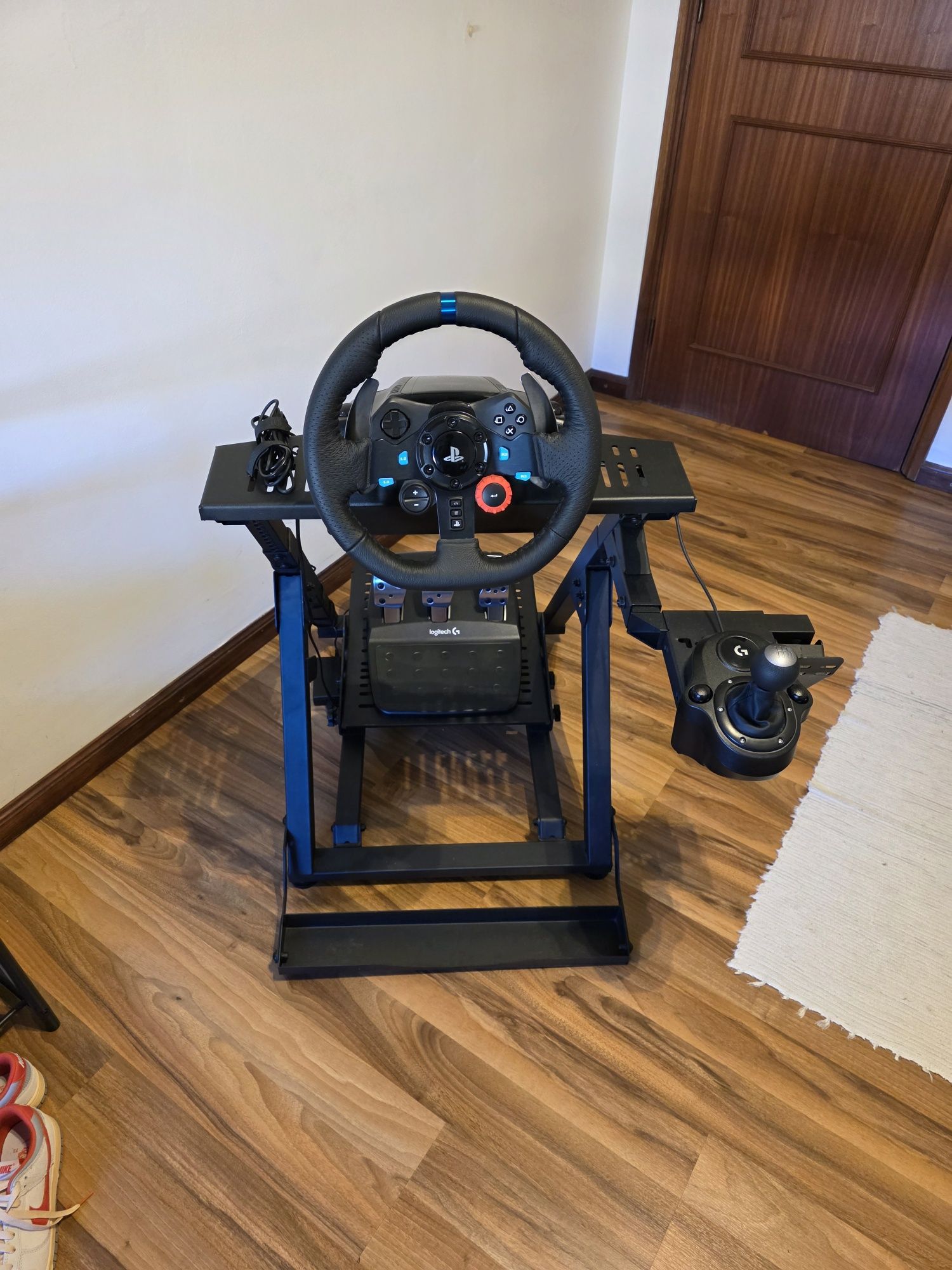 Volante G29 e mudanças Logitech com suporte
