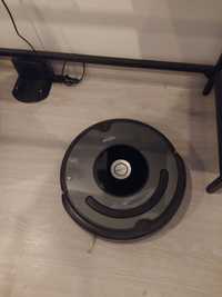 Aspirador I robot Roomba 676 em óptimo estado