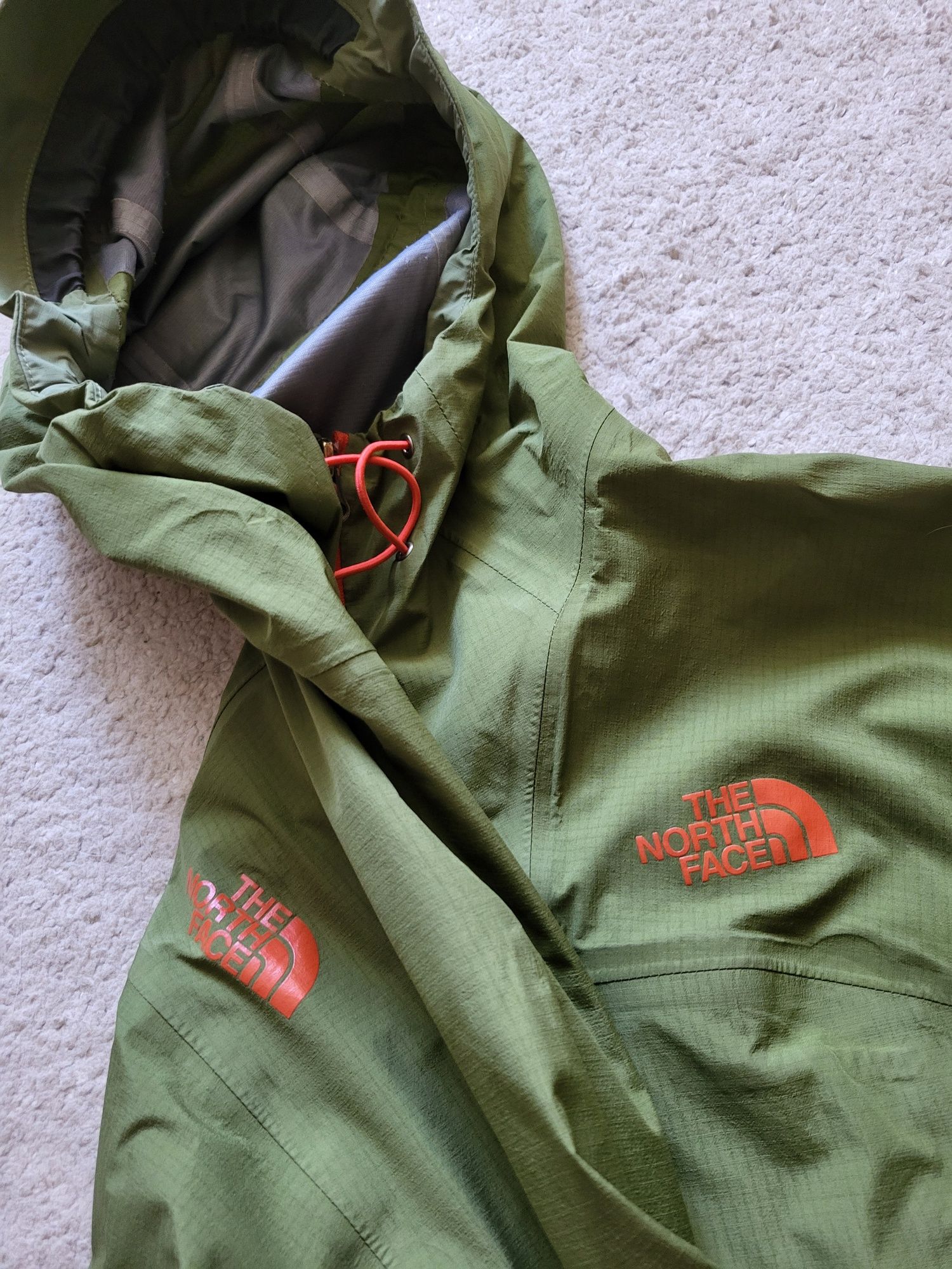 The North Face Superhype Goretex Active Jacket (C-M)