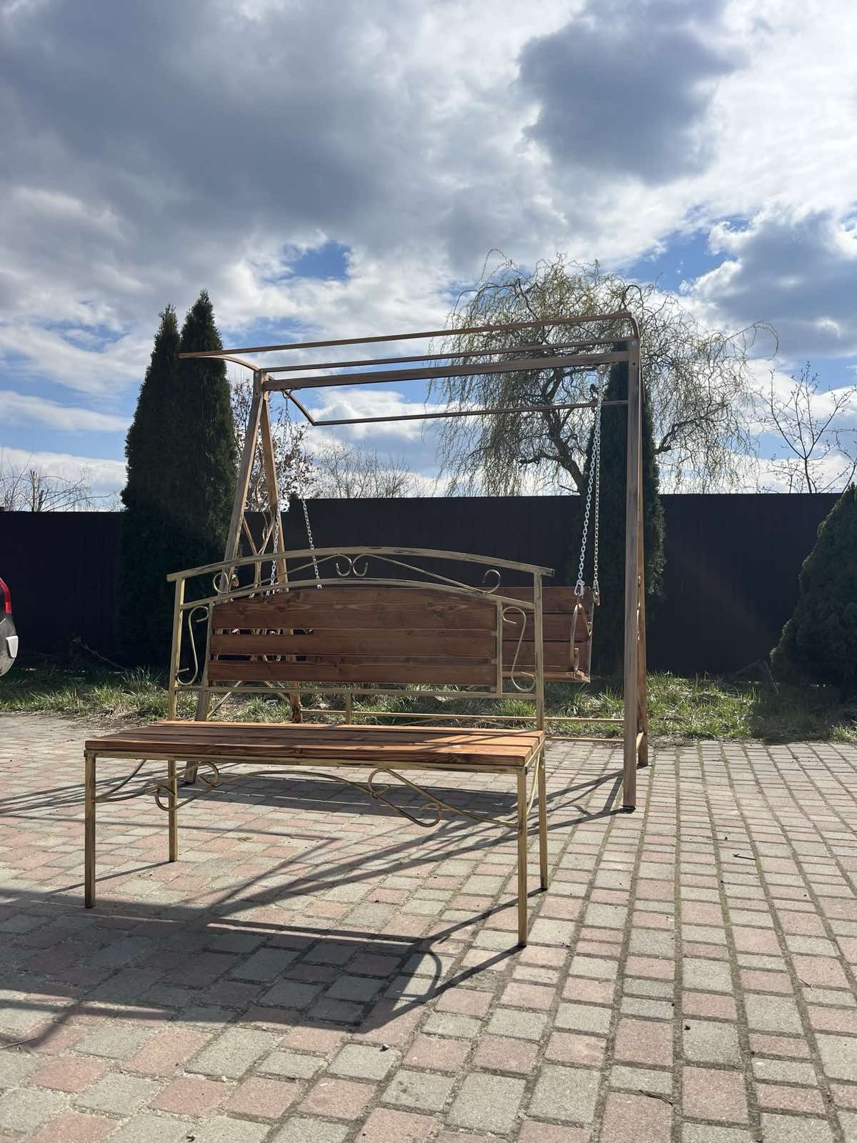 Качелі, мангали, гойдалка, лавочки все для саду