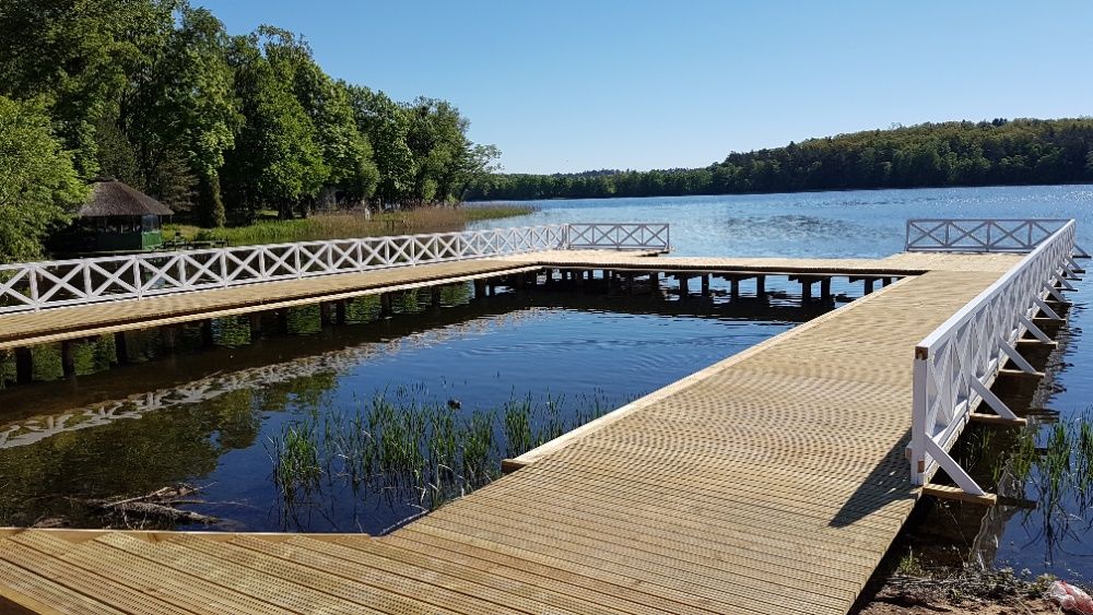 Budowa pomostów, tarasy, wbijanie pali, umocnienia brzegów