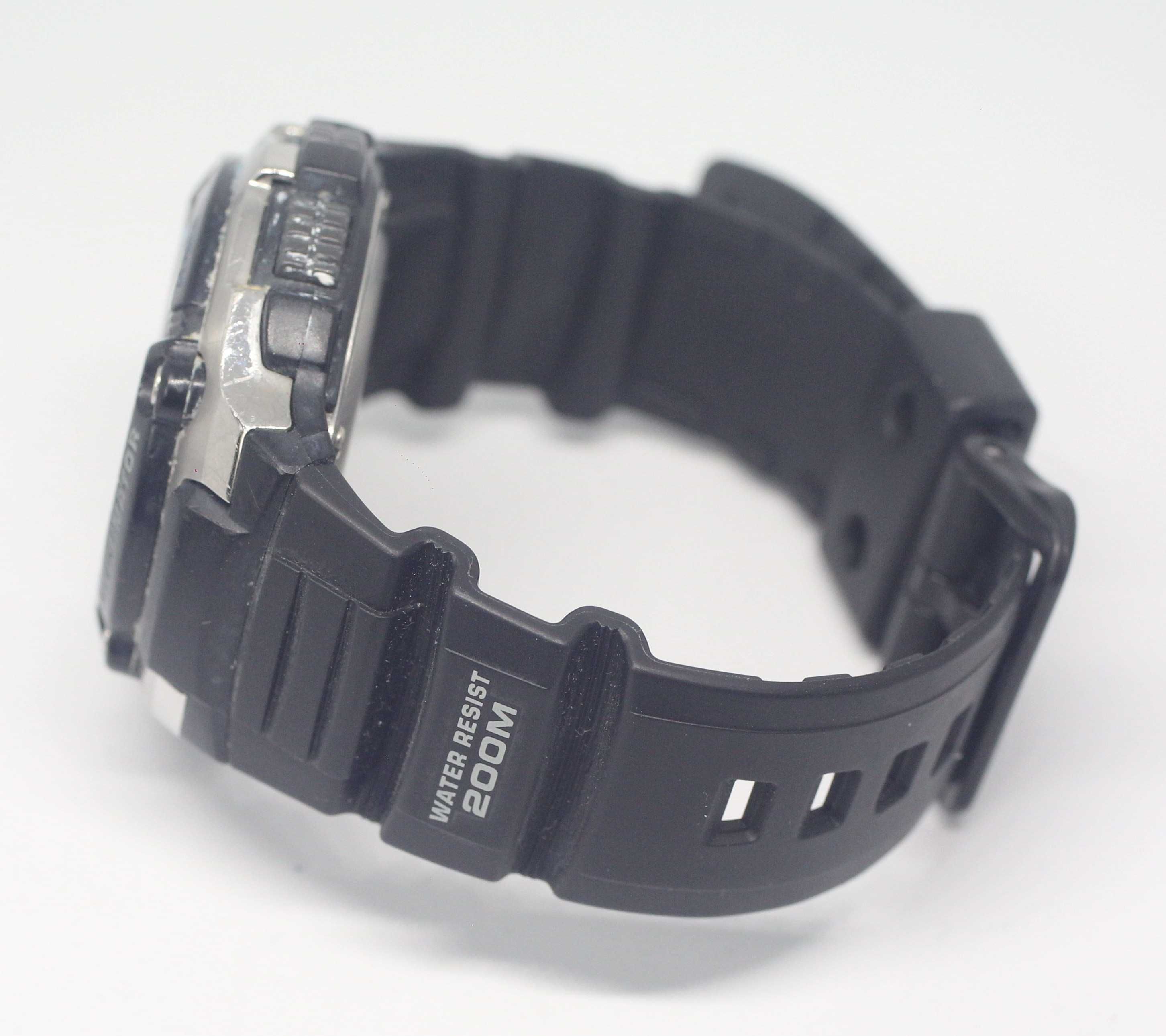 Zegarek Casio AE-2000W