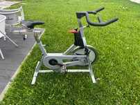Bicicleta de spinning profissional