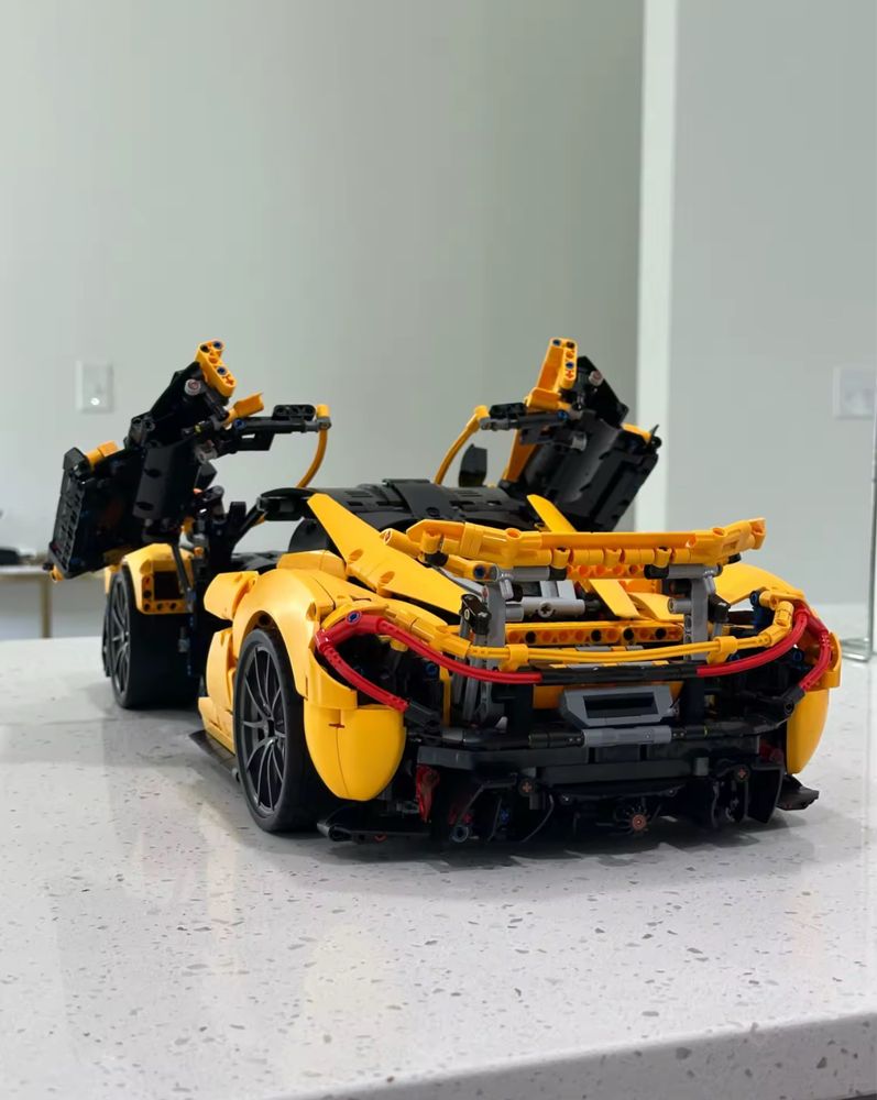 Конструктор Lego Technic McLaren P1 42172 3893 деталі