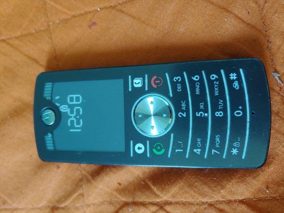 Motorola f3 sprawna
