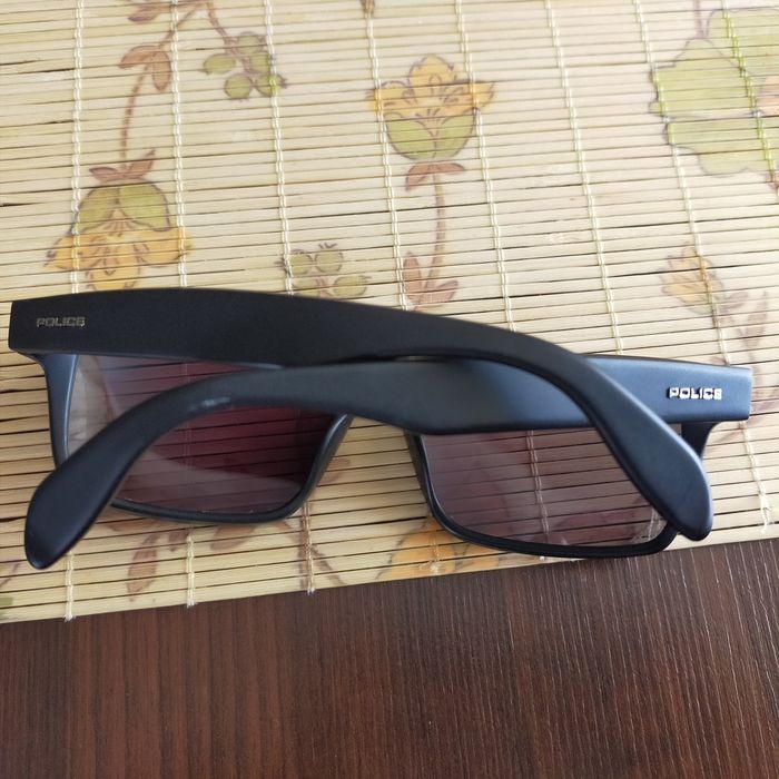 Продам оригінальні  сонцезахисні окуляри бренду Police.