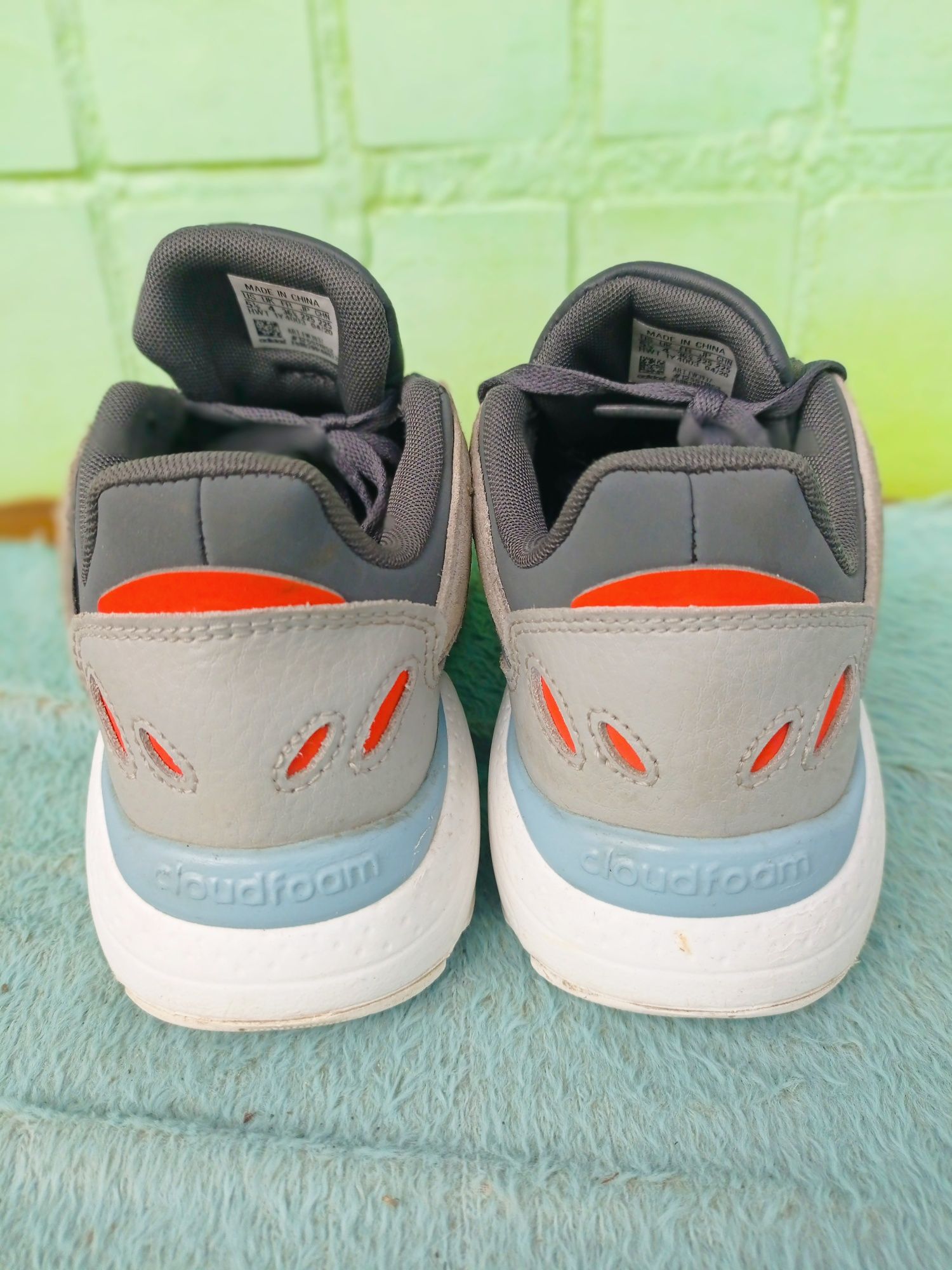 Adidas кроссовки originals p.36,5
