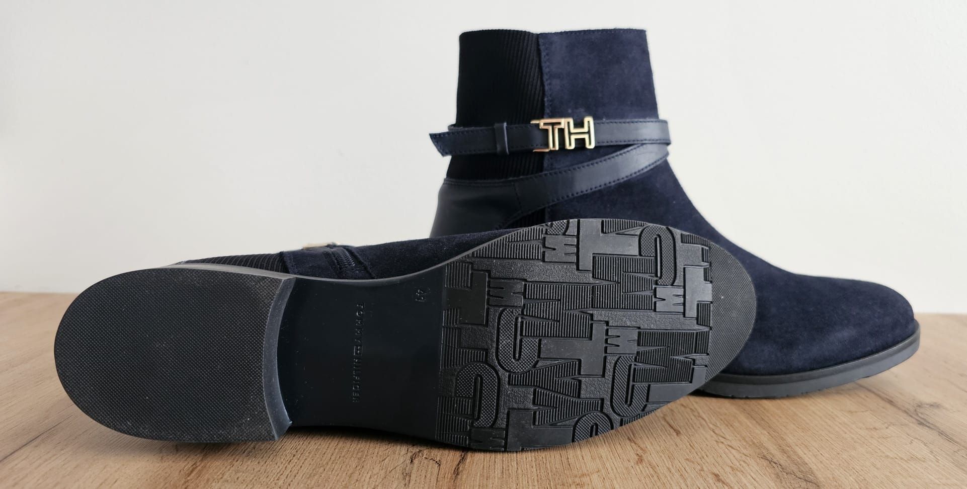 Botki damskie Tommy Hilfiger r. 41 Nowe