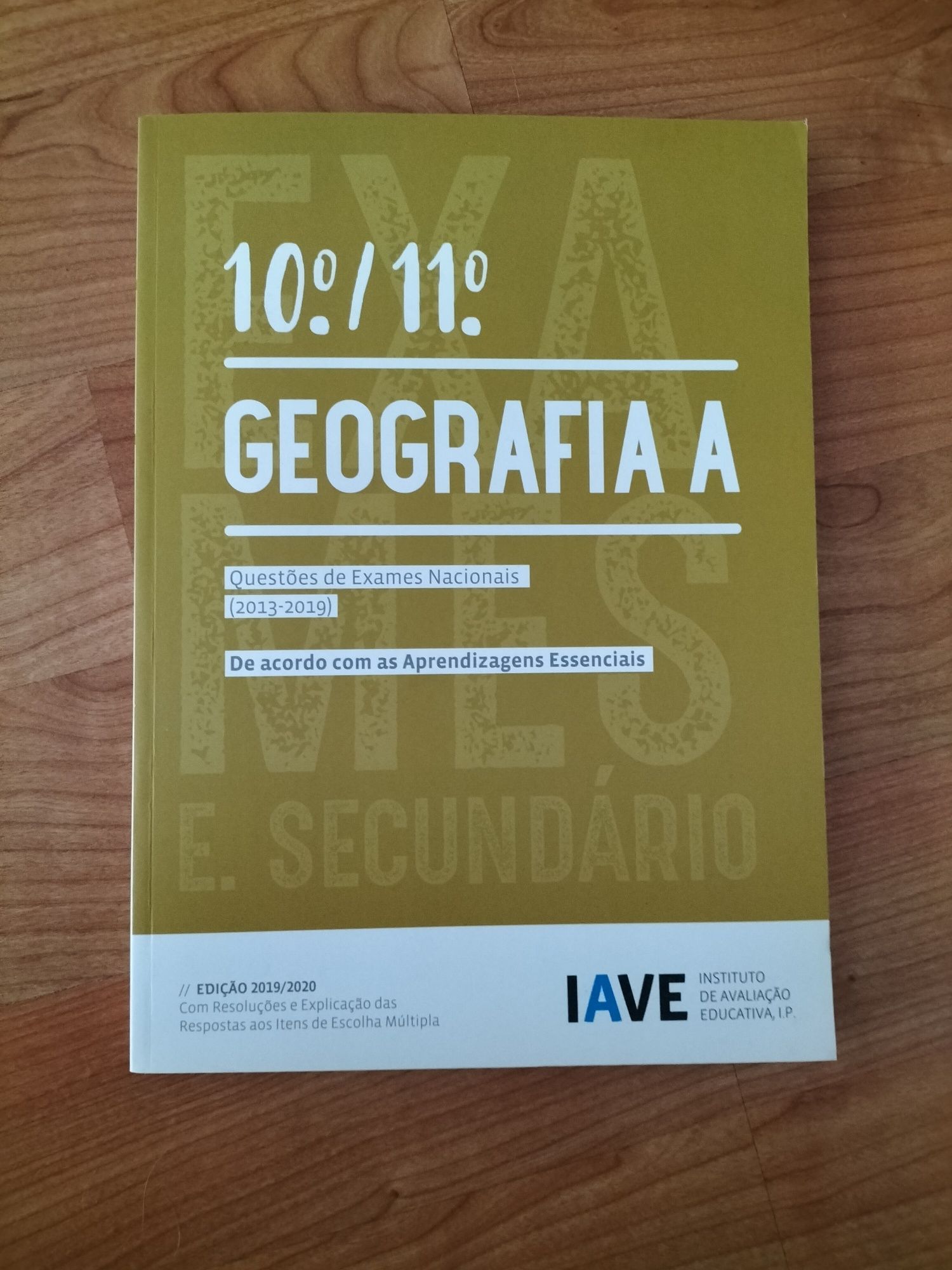 Manual Geografia 10°/11° preparação exame