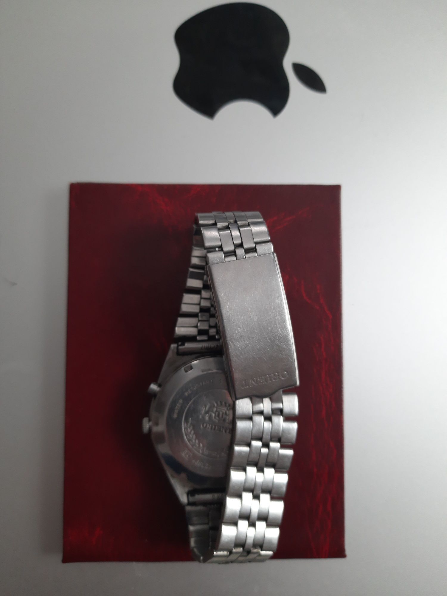 Продам годинник orient
