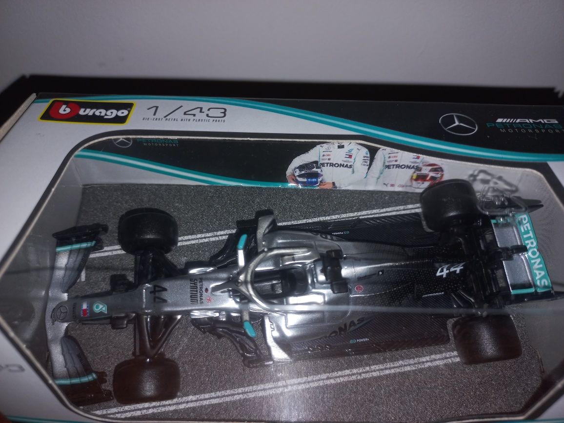 Bburago bolid F1 Mercedes AMG Petronas W10, L. Hamilton, skala 1:43