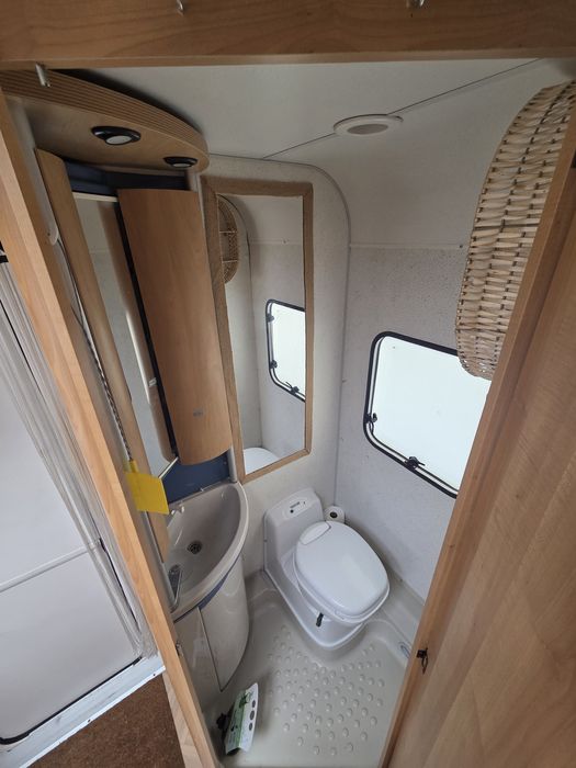 Zarezerwowana Przyczepa kempingowa Burstner dmc1100 mover