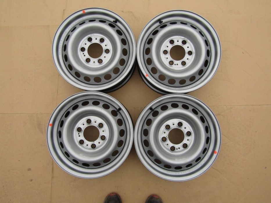 4x Felgi NOWE 16 Mercedes Sprinter 311 313 315 316 319 907 908 910 VW Crafter