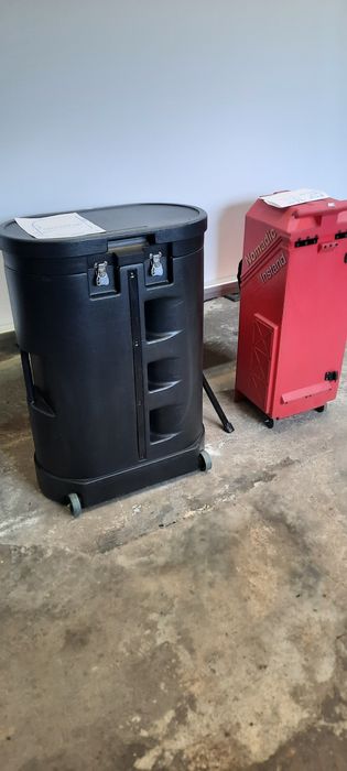 Caixa de transporte de ferramentas  com rodas obras