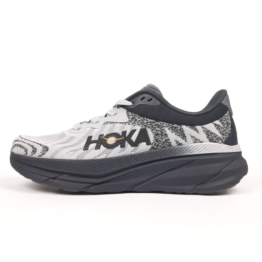 HOKA ONE ONE Challenger Atr 7 світло сірі на темній