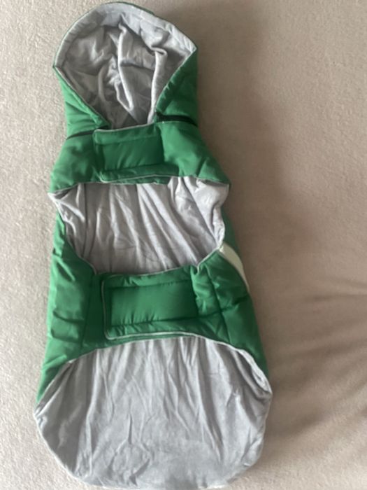 Ciepłe kurtki spacerowe dla psów