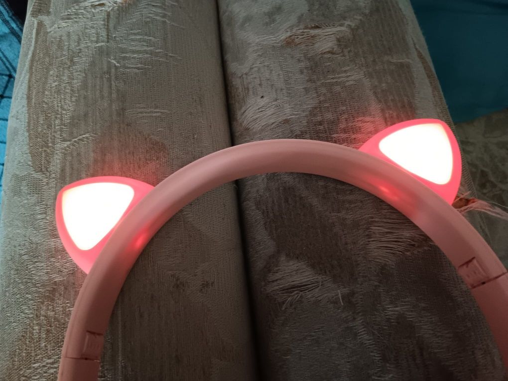 Fone de gatinho Bluetooth com LED