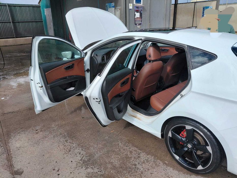 Seat Leon FR impecável