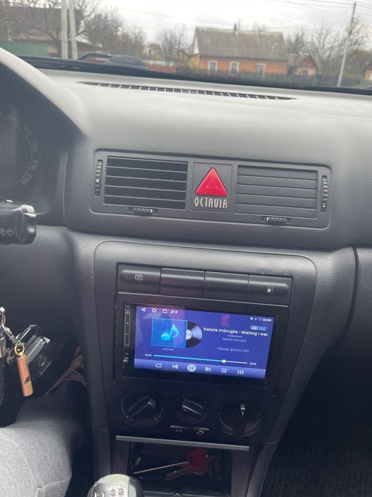 Продам Skoda Octavia Tour