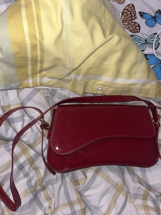 Червона лакова сумка нова
