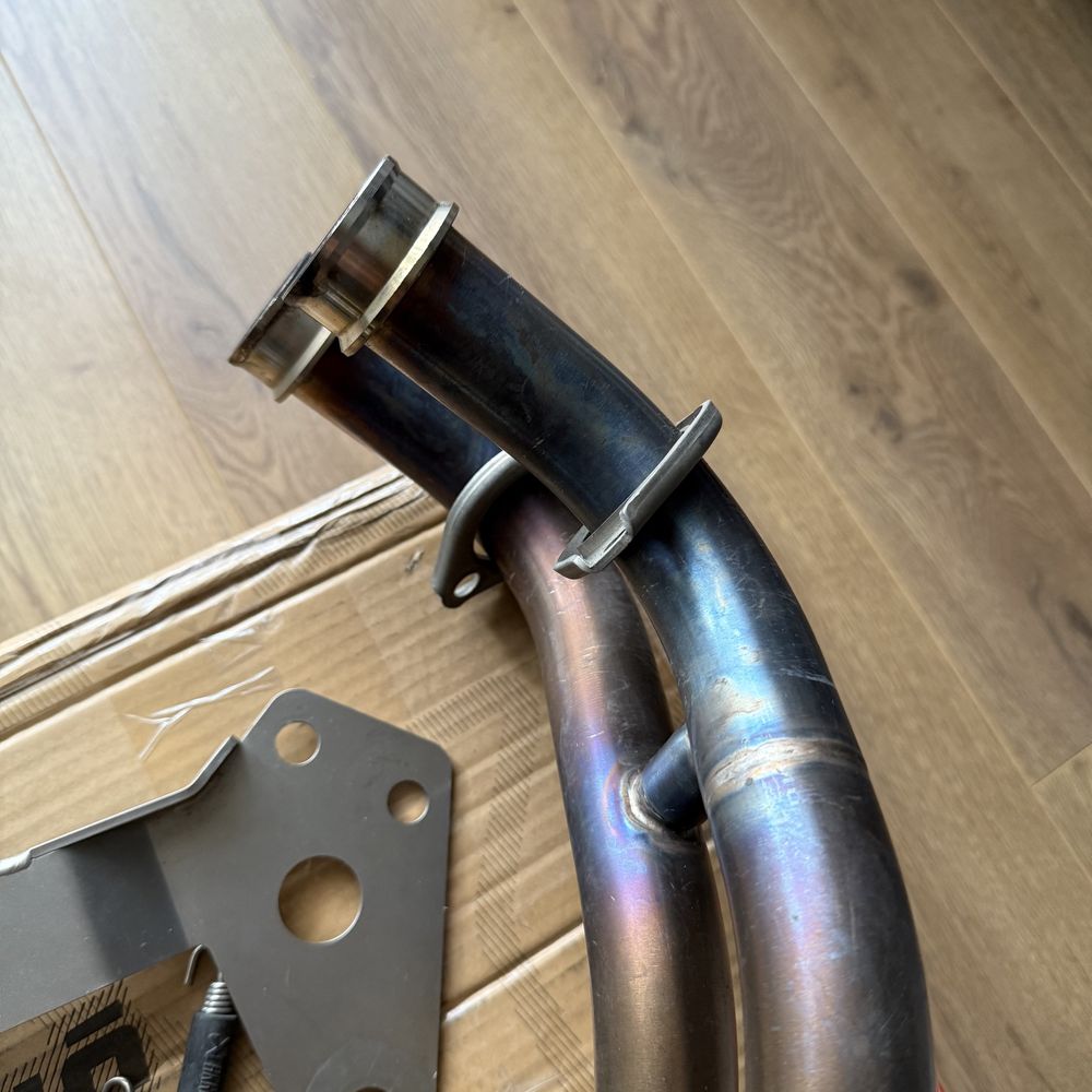 Escape Akrapovic Racing Line Carbono Yamaha CP2 MT07 Tracer 7 XSR 700