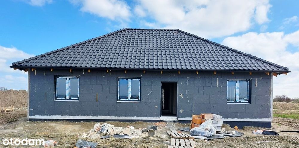 Dom parterowy wolnostojący na przestronnej działce