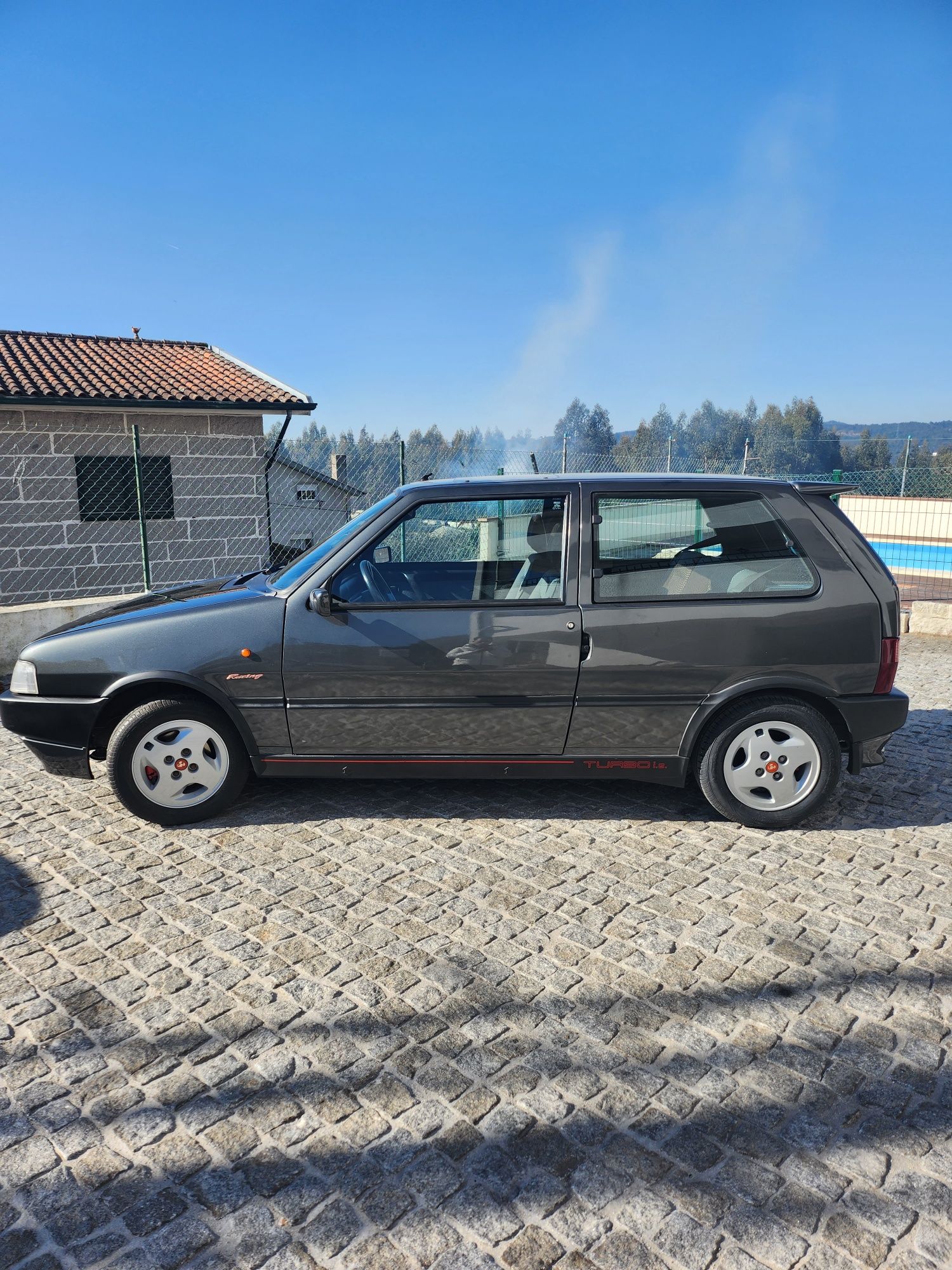 Vendo Fiat Uno turbo ie
