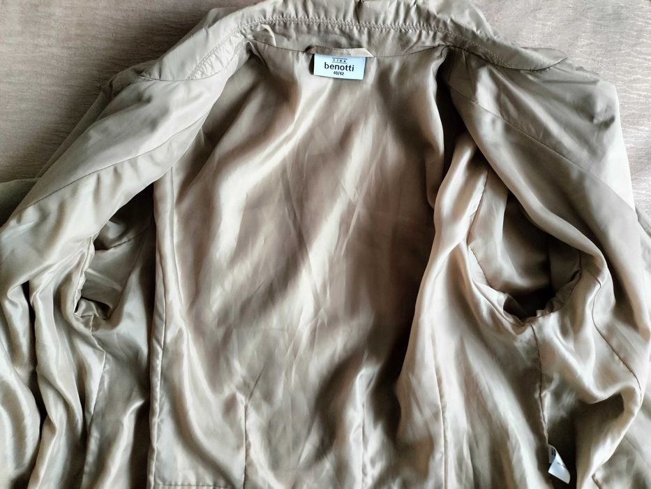 Trencz beżowy Benotti r. 40/42