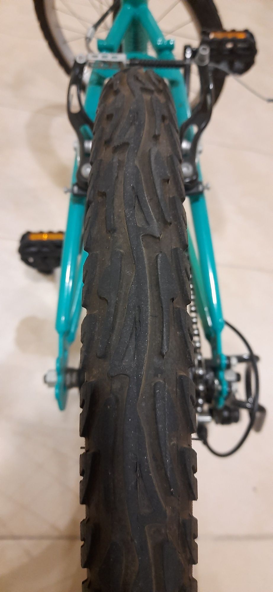 Bicicleta BTT Btwin Decathlon menina 20 polegadas