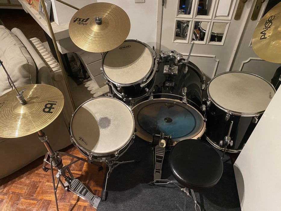 Bateria Premier Cabrio com ferragens e pratos