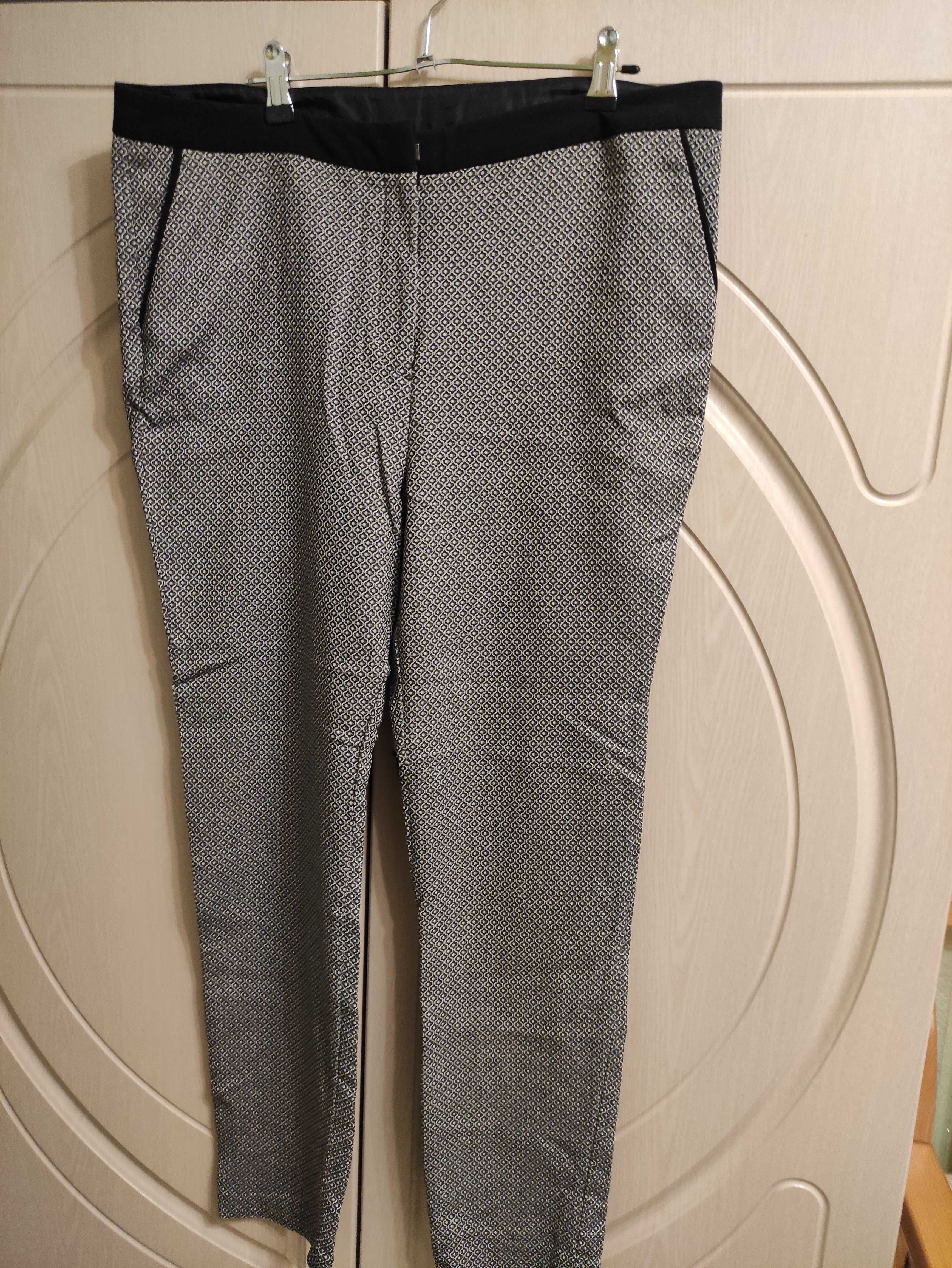 Жіночі брюки штани класичні завужені до низу р.50-52/EUR 42-44