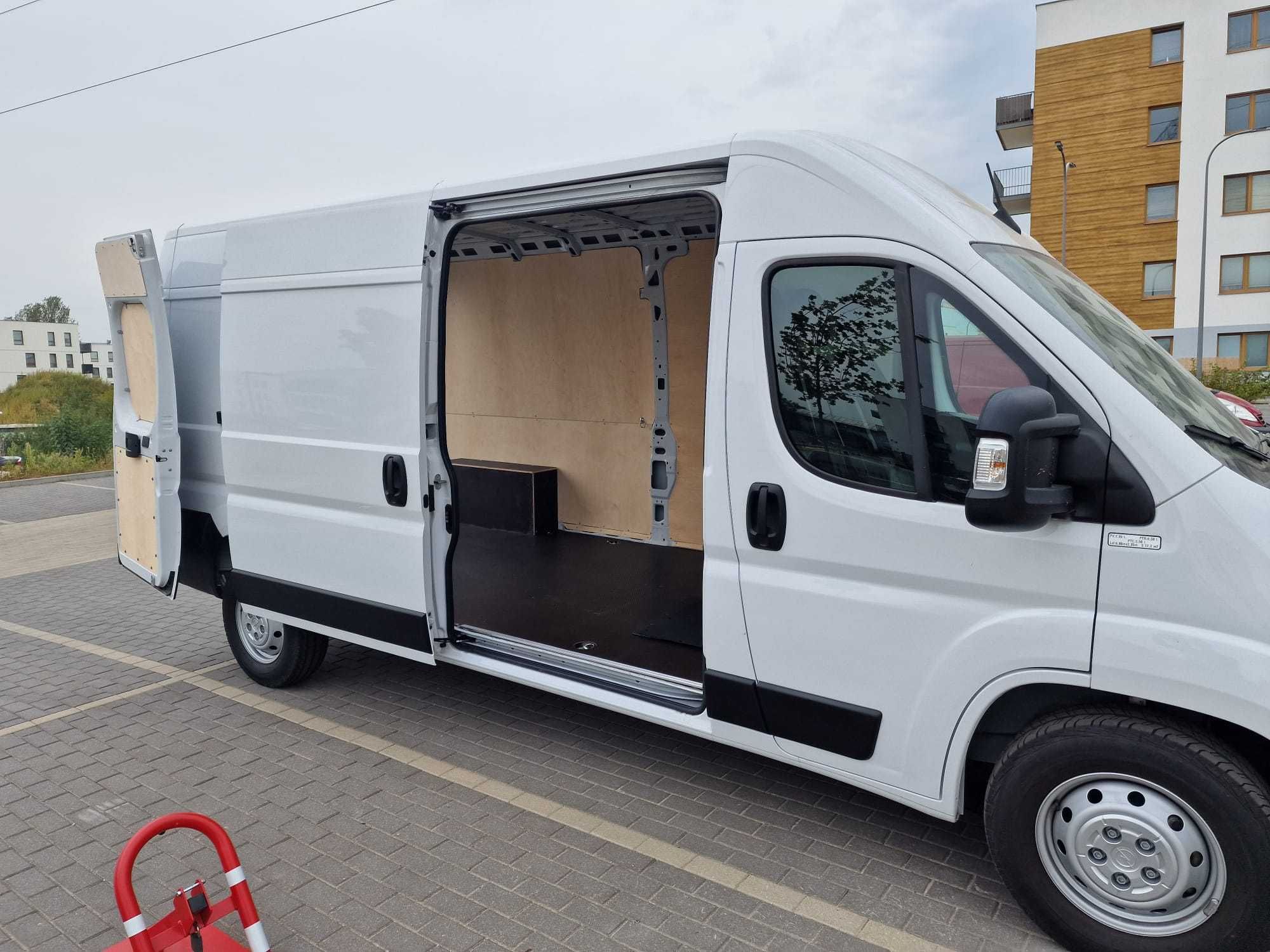 Auta dostawcze/busy/wynajem/wypożyczalnia/Rent/Gdynia /Rumia/Reda